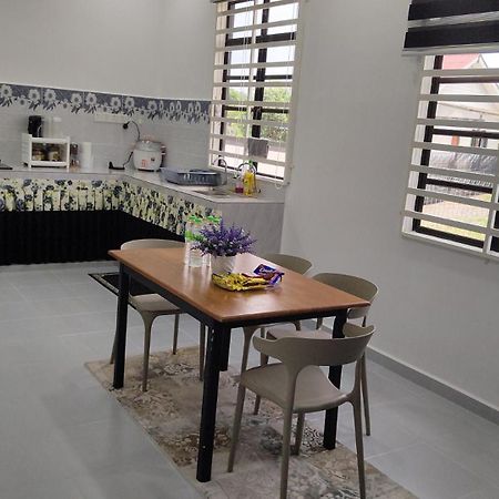 Hadeera Minimalis Family Homestay Kuala Terengganu Eksteriør billede